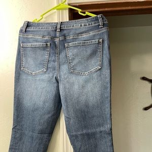 Size 10, regular, Maurice’s everflex highrise.